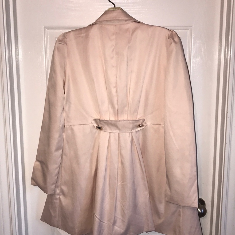 Light Weight Coat - image 3